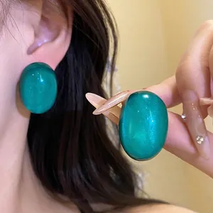 Vintage Emerald Green Resin Oval Stud Earrings For Women Minimalist Geometric Fashion Jewelry With Silver Earring Post