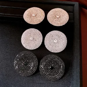 Orecchini a perno rotondi di lusso con strass in set color oro argento e nero