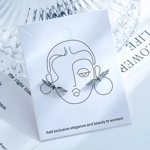 Stijlvolle titanium stalen ster vleugel oorknopjes voor een stoere look voor vrouwen