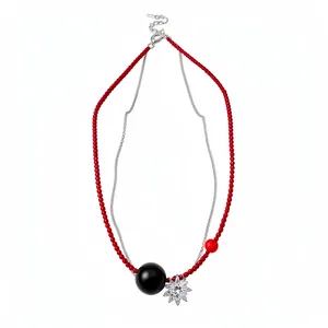 Elegante collana a doppio strato in acciaio inox con perline rosse e ciondolo a stella