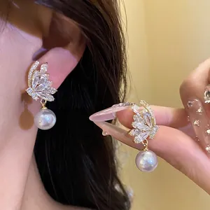 18K Gold Plated Butterfly Artificial Pearl Stud Earrings For Women Court Style Palace Retro Zirconia Inlaid Silver Post Earrings