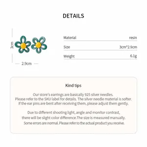Spécifications détaillées des boucles d'oreilles fleur en résine avec dimensions et tiges 925