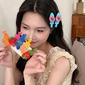 Barrettes à cheveux mignonnes motifs fraise et pêche pour filles et femmes