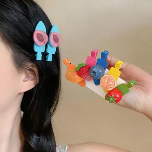 Lot de barrettes à cheveux colorées en forme de fruits avec motifs fraise et pêche mignons