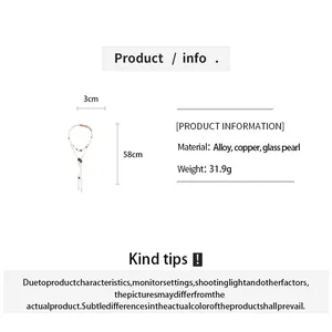 Spécifications détaillées et dimensions du collier de perles avec motif à fleurs.