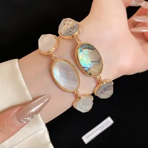 French Retro Resin Oval Faceted Toggle Clasp Bracelet For Women Luxury Alloy Gold Plated Geometric Iridescent Jewelry Accessories