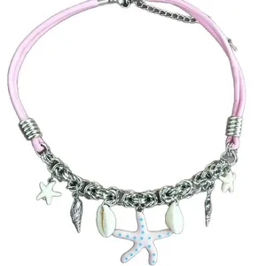 Collier choker en cuir rose avec breloques coquillage et étoile de mer pour style plage