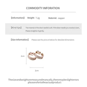 Detailed specification of rose gold pleated round ear clips showing 2cm size