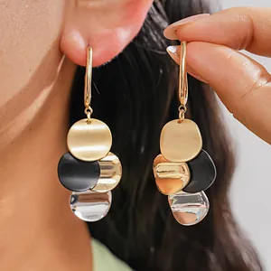 European Style Gold Plated Alloy Geometric Stud Earrings For Women Twisted Metal Disc Silver Post Personalized Jewelry