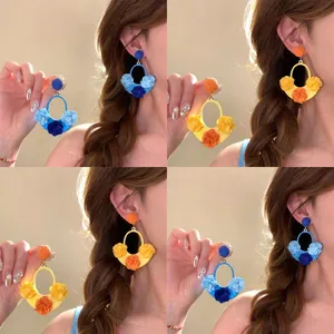 Handmade Raffia Fabric Flower Stud Earrings For Women Exaggerated Vacation Style Boho Floral Drop Earrings Wedding Jewelry