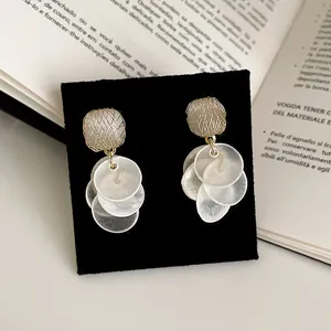Elegant Cat's Eye Stone Round Tassel Stud Earrings For Women Light Luxury Niche Design Copper Gold Plated Earrings Fashion Jewelry