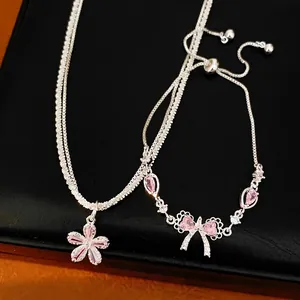 Stile Coreano Zirconia Rosa Fiore Fiocco Collana Bracciale Set di Gioielli Rame Placcato Argento Dolce Catena di Clavicola Donna