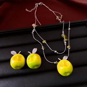 Frisch Grün Apfel Schmuckkollektion Baumharz Strass Ohrringe Halskette Duo Mit Silber Ohrringpfosten Für Damen Täglich Dating Zubehör
