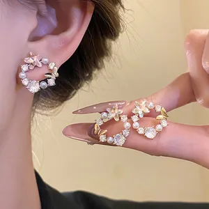 Exquisite 18k gold plated butterfly and star wreath earrings with pearls and zircons