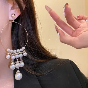 Elegant French vintage style pearl tassel hoop earrings for women high-end design