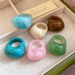 European Ins Style Marbled Resin Ring Colorful Smudge Geometric Wide Dome Ring For Women Minimalist Fashion Jewelry Finger Ring