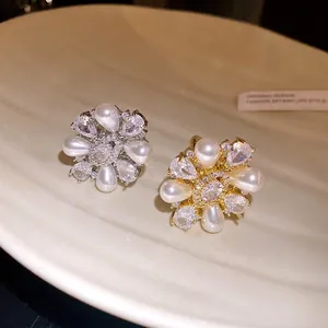 Bagues ouvertes élégantes plaquées or 14k avec perles et oxydes de zirconium