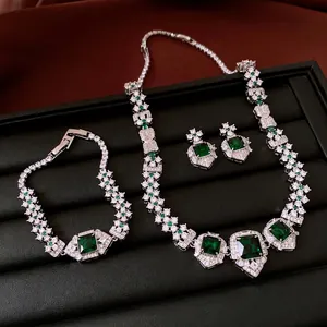 Vintage Court Style Square Zirconia Pendant Necklace For Women Retro Emerald Green Yellow Copper Jewelry Geometric Necklace