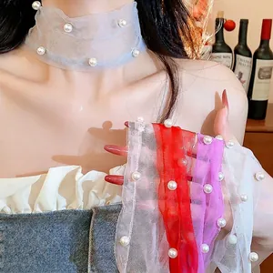 Elegante Collana in Maglia con Perle Artificiali e Strass per Donna Girocollo con Chiusura Magnetica per Feste e Banchetti