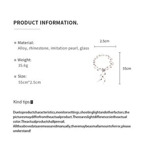 Detaillierte Größen- und Materialangaben für die Perlen-Kristall-Schmetterlingshalskette.