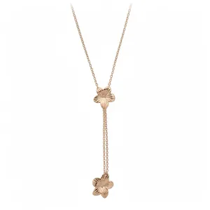 Elegante collar de borlas con flores de plumeria en oro rosa con cadena delicada mujer