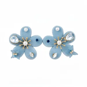 Elegantes pendientes de flor flocada de plata S925 con perlas y circonitas para mujer