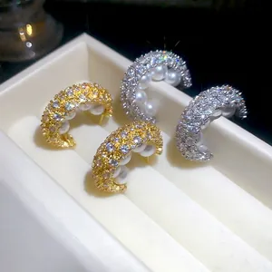 Französische C-Förmige Zirkonia Ohrstecker für Damen mit Künstlichen Perlen Elegant Vergoldet Versilbert Modeschmuck Geschenk