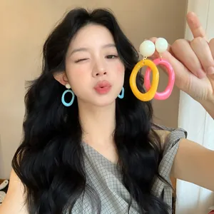 Retro Hong Kong Style Dopamine Color Contrast Oval Acrylic Earrings For Women Beach Vacation Oversized Geometric Stud Earrings Jewelry Gift