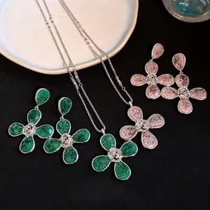 Elegant resin wrinkled flower jewelry set with adjustable necklace and earrings