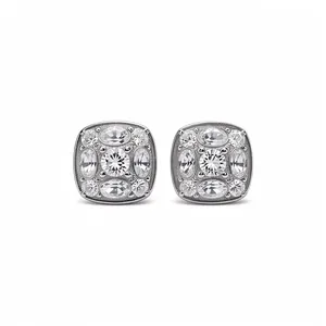 Eleganti orecchini a lobo quadrati in argento con scintillanti pietre di zircone