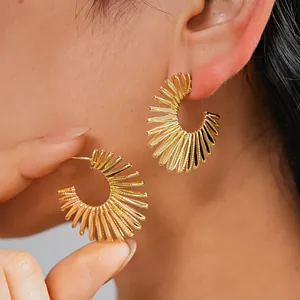 Vintage Geometric C-Shaped Stud Earrings For Women Retro Exaggerated Sunburst Metal Earrings With Silver Earring Post