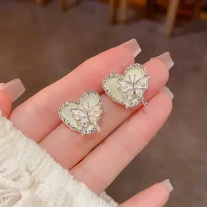 Boucles d'Oreilles Clous en Alliage Cœur Papillon Style Korean Ins Pour Femmes Tige en Argent Perle Artificielle Bijoux