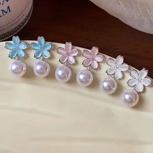 Elegant Copper Flower Rhinestone Artificial Pearl Stud Earrings For Women Fashion Jewelry For Daily Dating Party Wear