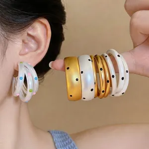 Pendientes Modernos de Hierro Cepillado Con Lunares Pendientes de Botón Geométricos Multicapa Para Mujer Con Poste de Plata de Ley 925 Accesorio de Moda