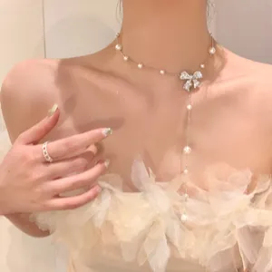 Collier Pendentif Nœud Perle Artificielle à la Mode pour Femmes Plaqué Argent avec Strass Choker en Forme de Y Bijoux de Fête Élégants