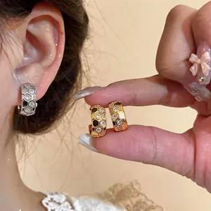 Luxury Honeycomb C-Shaped Stud Earrings Copper Zirconia Inlaid 18K Gold Plated Geometric Earring For Women Fashion Jewelry Gift