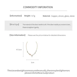 Detailed size and material info for the vintage beaded necklace with flower pendant.