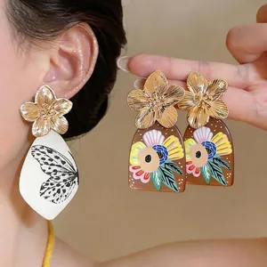 Orecchini Pendenti Vintage Etnici Fiore d'Oro Farfalla Legno Perno in Acciaio Leggeri con Stampa Floreale Gioielli Donna
