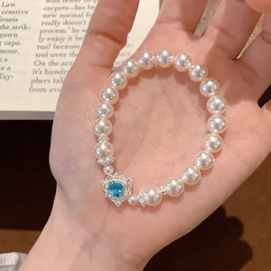 French Vintage Artificial Pearl Beaded Bracelet For Women Alloy Rhinestone Blue Heart Gemstone Pendant Elegant Hand Chain Jewelry