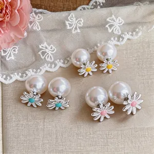 Korean style sweet daisy flower pearl stud earrings with colorful petals for women fashion