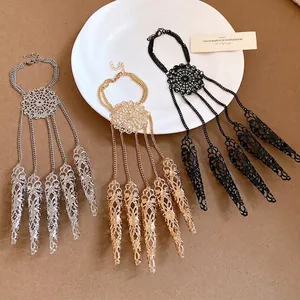 Gothic Punk Hollow Mandala Flower Hand Chain Bracelet For Women Retro Bohemian Iron Electroplated Five Finger Armor Bracelet Jewelry