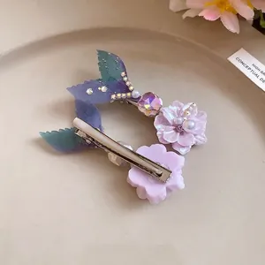 Set di fermagli per capelli iridescenti a forma di coda di sirena e fiori per donne eleganti