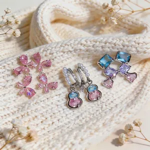 Buntes Zirkonia-Ohrring-Set im französischen Stil mit Schmetterlings- und Kürbisdesign