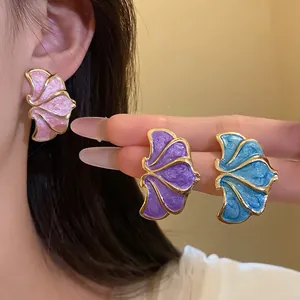 Vintage Court Style Alloy Flower Stud Earrings With 925 Sterling Silver Earring Post Enamel Floral Earrings For Women