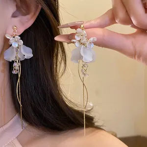 Französische Vintage Perlen Blumen Quasten Ohrhänger Für Damen Elegante Vergoldete Legierung Mit Silber Ohrringpfosten Geschenk