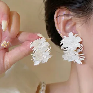 French Retro White Leather Layered Flower Stud Earrings With 925 Sterling Silver Earring Post Gold Plated Artificial Pearl Jewelry For Women