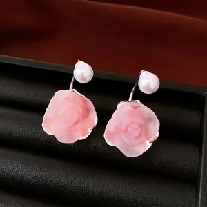 French Vintage Pink Resin Rose Stud Earrings For Women Sweet Artificial Pearl Floral Design Fashion Jewelry Accessories