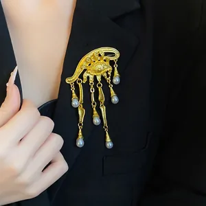 Spilla Vintage Malocchio Con Nappina di Perla Artificiale Lega Placcata Oro Retrò Western Fashion Spilla per Gioielli da Donna