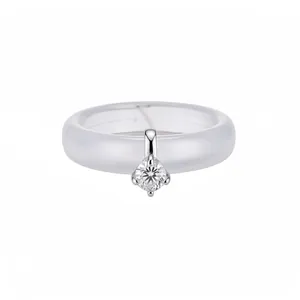 Elegante anillo de calcedonia blanca con dije solitario de circón para mujer joyería