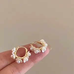 Elegant French style pearl flower hoop earrings with gold finish for fashion women